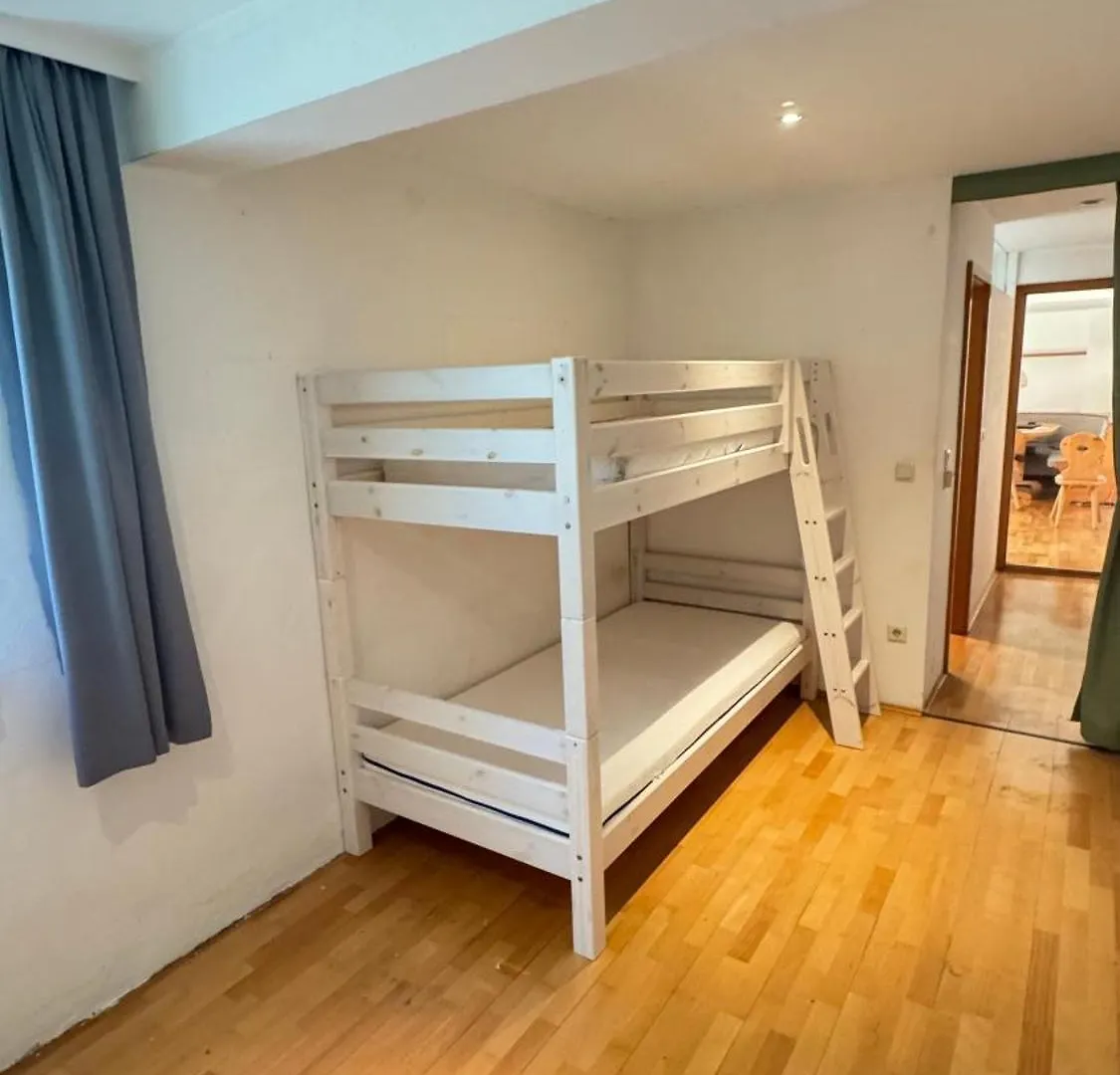110 Sqm Family Accommodation With Generous Private Outdoor Area 인스브루크 아파트